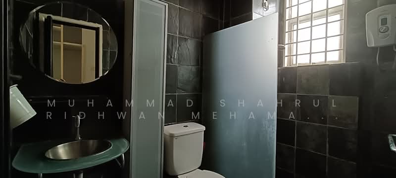 Apartment for Sale at Sri Bayu Apartments - Muhammad Shahrul Ridhwan Mehamad Nasir - Bathroom - PropertyGuru.com.my