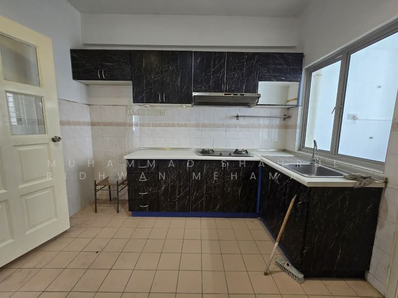 Pangsapuri untuk Dijual di Sri Bayu Apartments - Muhammad Shahrul Ridhwan Mehamad Nasir - Kitchen - PropertyGuru.com.my