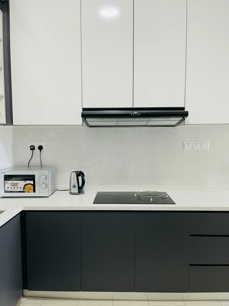 Servis Apartment untuk Disewa di Greenfield Residence - Thanap Priyaa - Kitchen - PropertyGuru.com.my