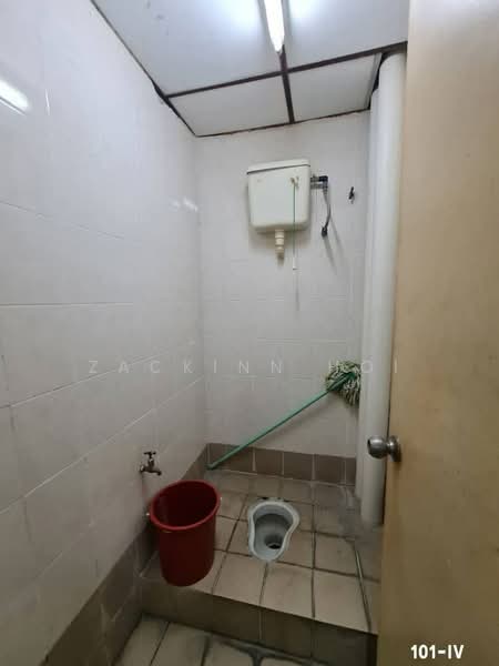 Kedai untuk Disewa di Bandar Bukit Tinggi 2 (Klang) - Zackinn Hoi - Bathroom - PropertyGuru.com.my