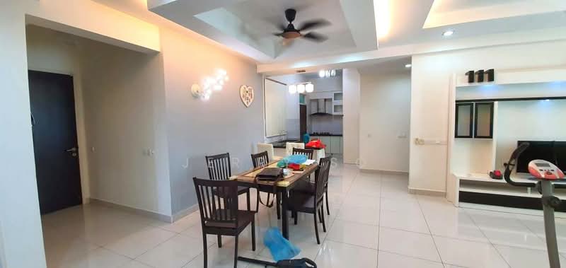 Kondominium untuk Dijual di Reflections Condominium - Jerry So - Dining Room - PropertyGuru.com.my