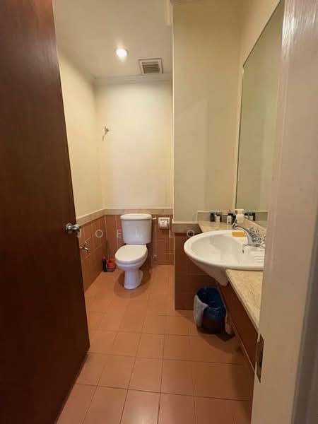 Rumah Berkembar untuk Dijual di Damansara Heights (Kuala Lumpur) - Joel Loke - Bathroom - PropertyGuru.com.my