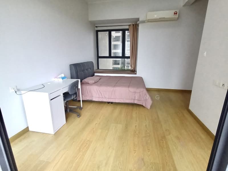Condominium for Sale at Royal Strand @ Country Garden Danga Bay - Sheng Long - Bedroom - PropertyGuru.com.my