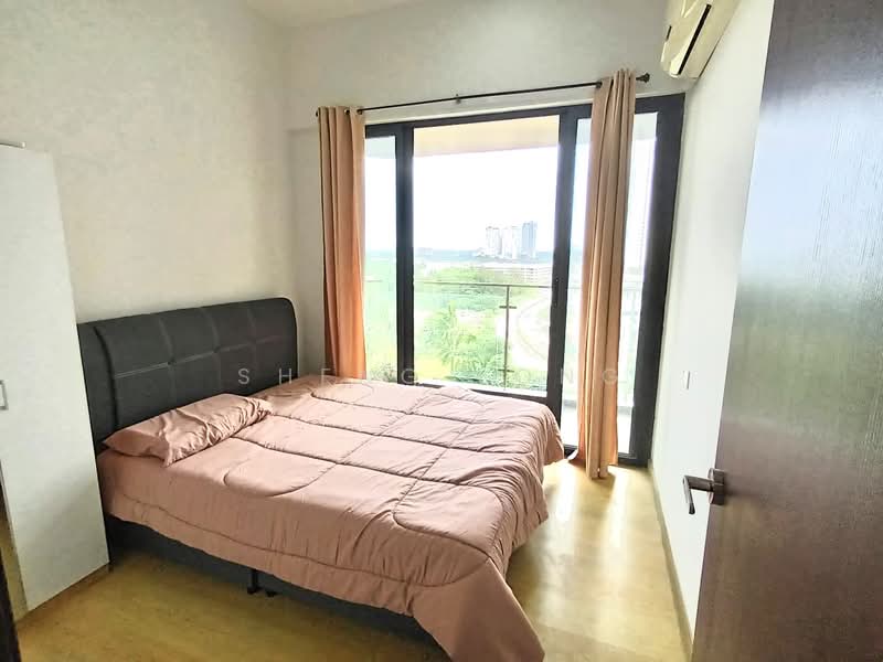 Condominium for Sale at Royal Strand @ Country Garden Danga Bay - Sheng Long - Bedroom - PropertyGuru.com.my