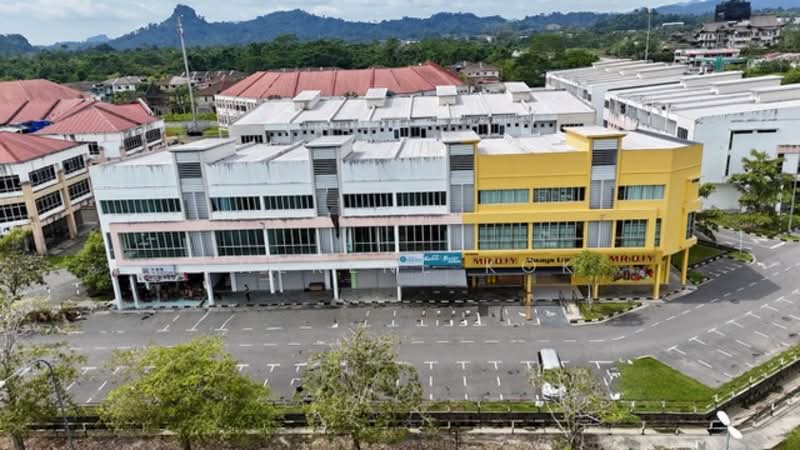 Shop for Sale in Kota Padawan (Kuching) - Sherene Kok - Exterior - PropertyGuru.com.my