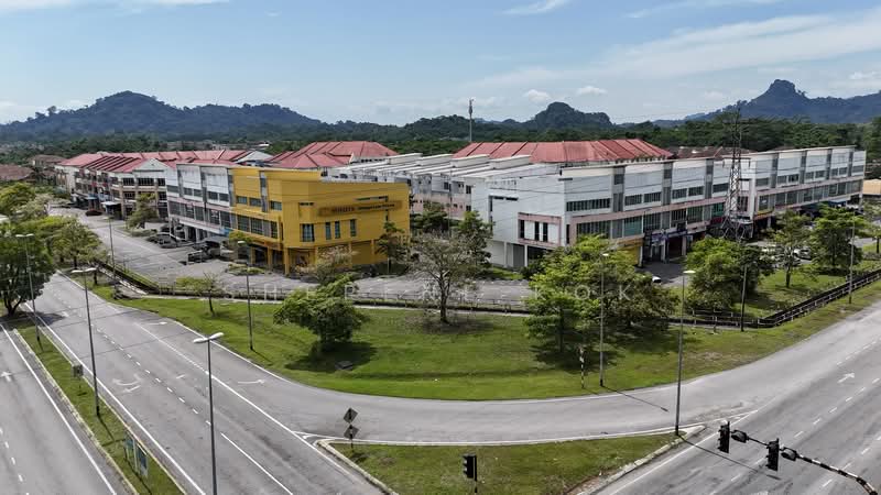 Shop for Sale in Kota Padawan (Kuching) - Sherene Kok - Exterior - PropertyGuru.com.my