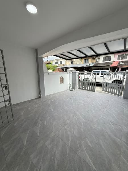 Rumah Teres 2 Tingkat untuk Dijual di Bandar Seri Alam (Masai) - Win Lim - Exterior - PropertyGuru.com.my