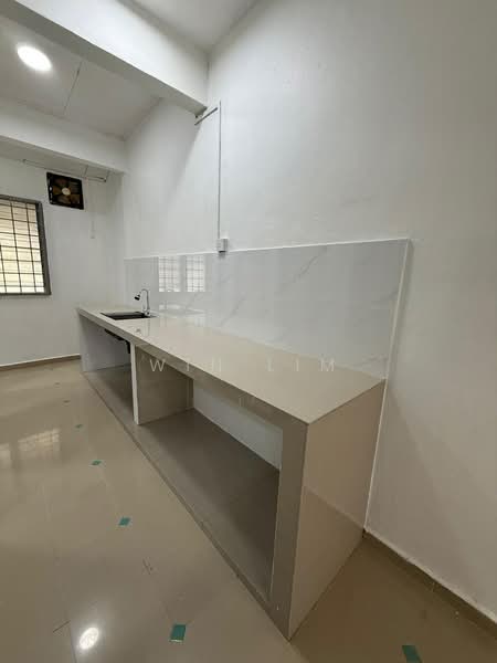 Rumah Teres 2 Tingkat untuk Dijual di Bandar Seri Alam (Masai) - Win Lim - Kitchen - PropertyGuru.com.my