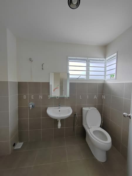 2-storey Terraced House for Rent in Puncak Alam (Selangor) - Benson Lian - Bathroom - PropertyGuru.com.my