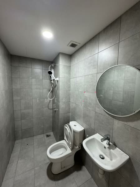 Servis Apartment untuk Dijual di One Equine - Emerlyne Shum - Bathroom - PropertyGuru.com.my