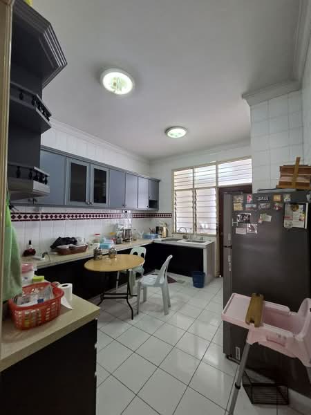 Rumah Teres 2 Tingkat untuk Dijual di Taman Molek (Johor Bahru) - Chen Shieh Yu - Kitchen - PropertyGuru.com.my