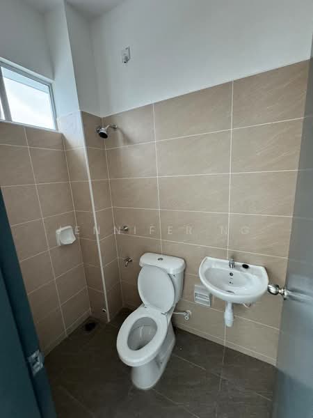 Rumah Teres 2 Tingkat untuk Dijual di Johor Bahru (Johor) - Jennifer Ng - Bathroom - PropertyGuru.com.my