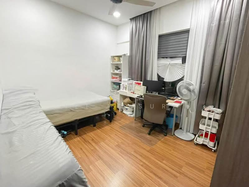 Kondominium untuk Disewa di KM1 West - Lee Jo Surf - Bedroom - PropertyGuru.com.my