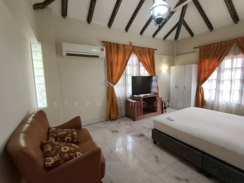 Rumah Banglo untuk Disewa di Taman Nong Chik (Johor Bahru) - Steph Choong - Bedroom - PropertyGuru.com.my