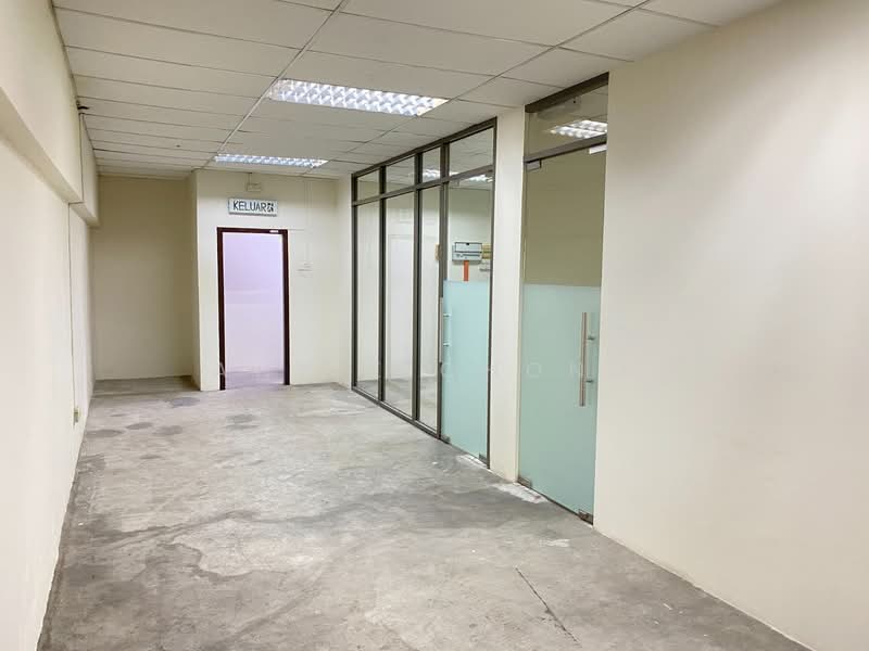 Semi-D Factory for Rent in Puchong (Selangor) - Annie Chong - Corridor - PropertyGuru.com.my