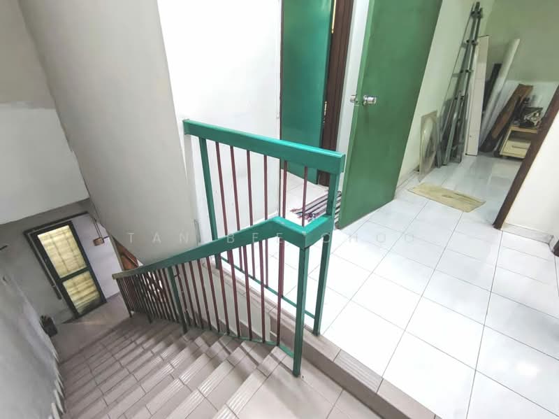 2-storey Terraced House for Sale in Bandar Kinrara Seksyen 1 (Bandar Kinrara) - Tan Bee Choo - Corridor - PropertyGuru.com.my