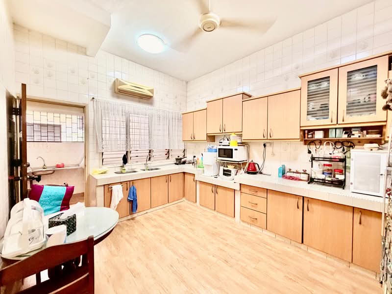 Rumah Teres 2 Tingkat untuk Dijual di Taman Tun Dr Ismail (Kuala Lumpur) - Yin Peng . - Kitchen - PropertyGuru.com.my