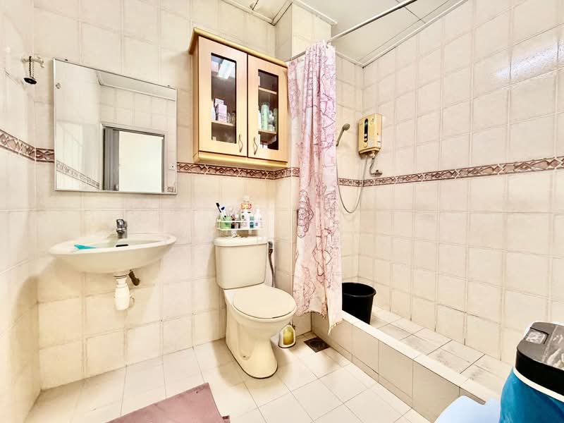 Rumah Teres 2 Tingkat untuk Dijual di Taman Tun Dr Ismail (Kuala Lumpur) - Yin Peng . - Bathroom - PropertyGuru.com.my