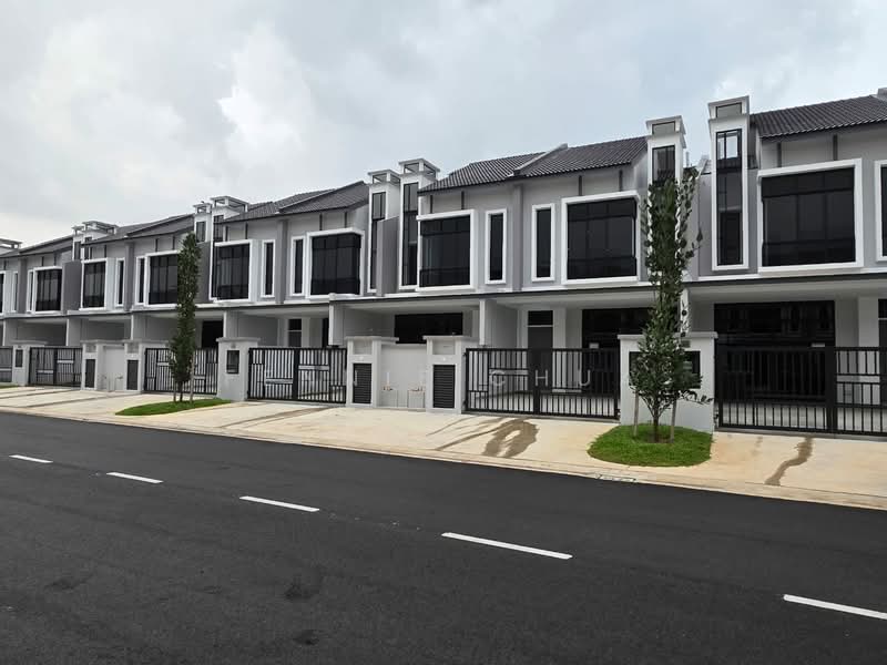 2-storey Terraced House for Rent in Taman Mount Austin (Tebrau) - Fennie Chua - Exterior - PropertyGuru.com.my