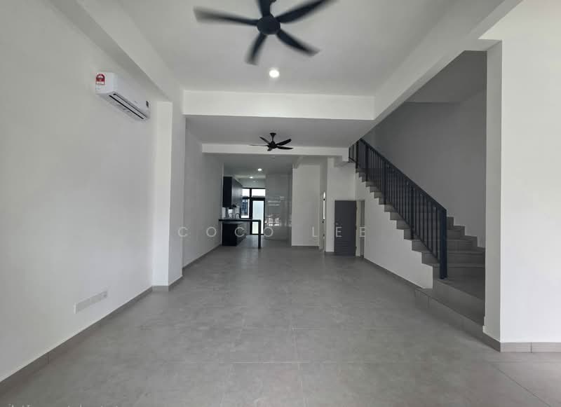2-storey Terraced House for Rent in Taman Mount Austin (Tebrau) - Coco Lee - Living Room - PropertyGuru.com.my