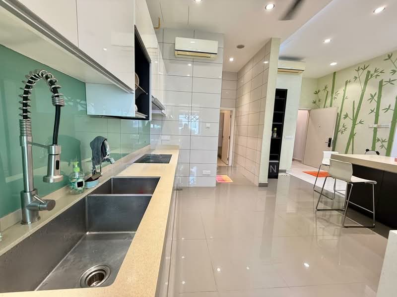 Kondominium untuk Disewa di Sri Putramas III / Royal Regent - Sherry Chang - Kitchen - PropertyGuru.com.my