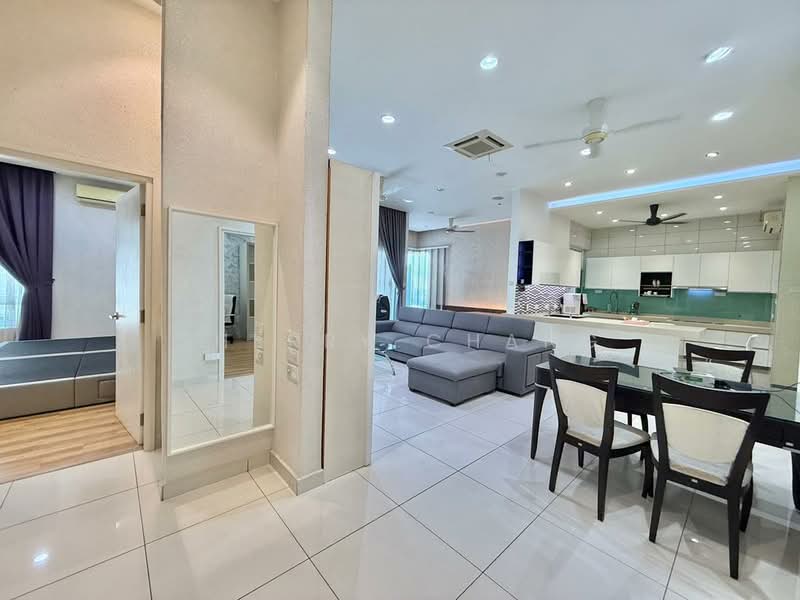 Kondominium untuk Disewa di Sri Putramas III / Royal Regent - Sherry Chang - Living Room - PropertyGuru.com.my