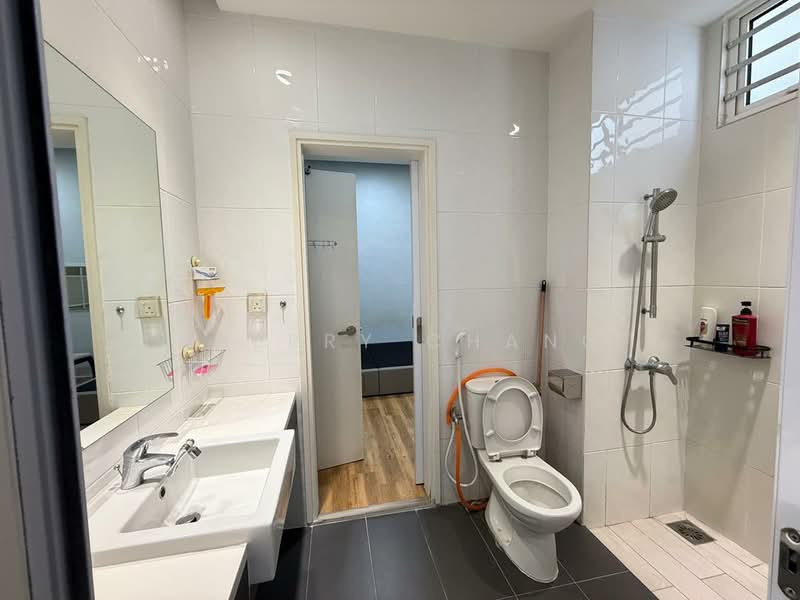 Kondominium untuk Disewa di Sri Putramas III / Royal Regent - Sherry Chang - Bathroom - PropertyGuru.com.my