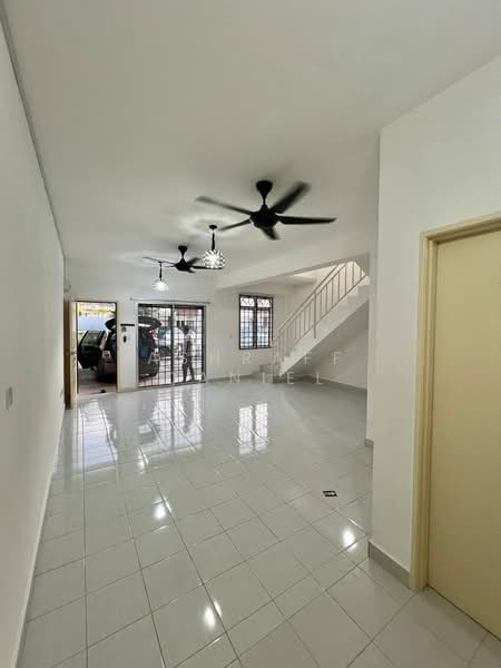 2-storey Terraced House for Sale in Bukit Beruntung (Selangor) - Ashraff Daniel - Living Room - PropertyGuru.com.my