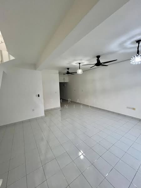 2-storey Terraced House for Sale in Bukit Beruntung (Selangor) - Ashraff Daniel - Living Room - PropertyGuru.com.my