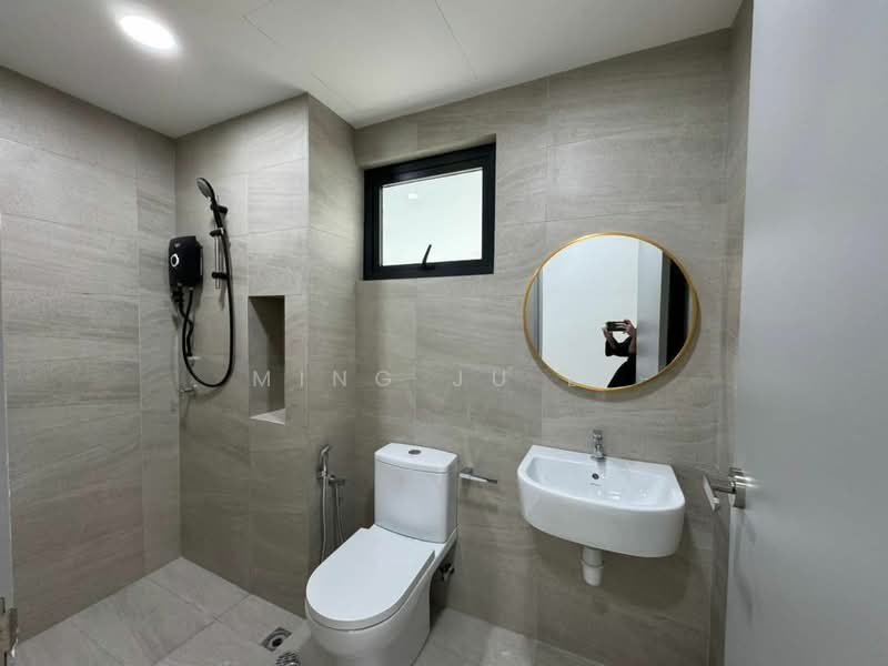 Kondominium untuk Disewa di Skyline KL - Ming Ju Li - Bathroom - PropertyGuru.com.my