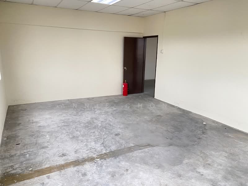 Warehouse for Rent in Puchong (Selangor) - Annie Chong - Interior - PropertyGuru.com.my