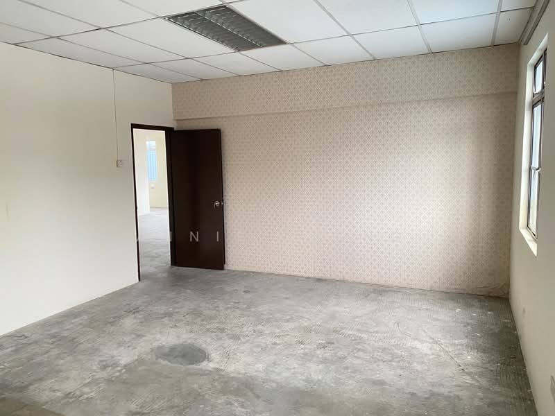 Warehouse for Rent in Puchong (Selangor) - Annie Chong - Interior - PropertyGuru.com.my