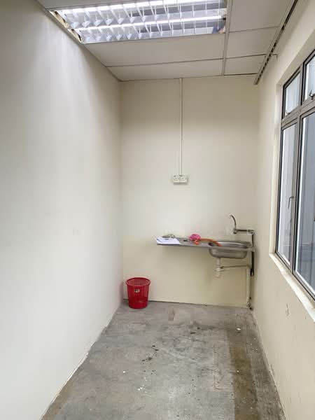 Warehouse for Rent in Puchong (Selangor) - Annie Chong - Interior - PropertyGuru.com.my