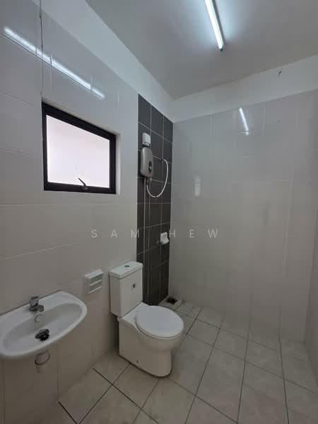 2-storey Terraced House for Rent in Ulu Kelang (Selangor) - Sam Hew - Bathroom - PropertyGuru.com.my