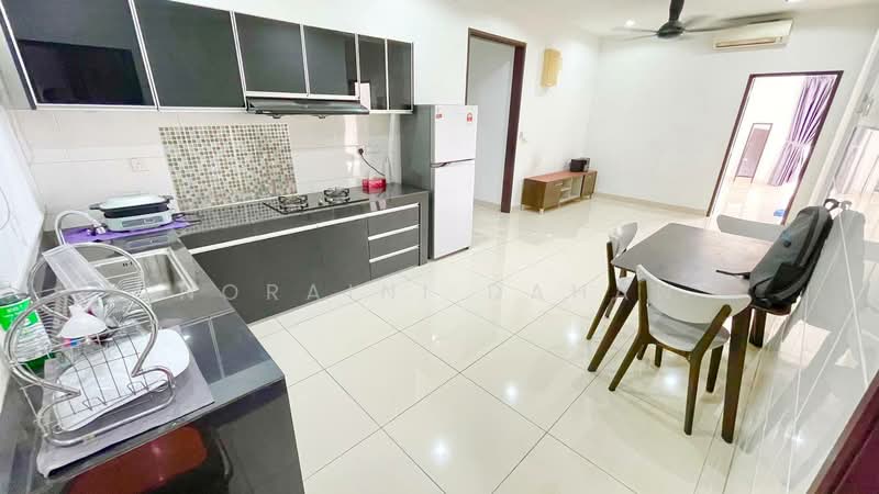 Kondominium untuk Dijual di Oasis 1 - Noraini Dahan - Kitchen - PropertyGuru.com.my
