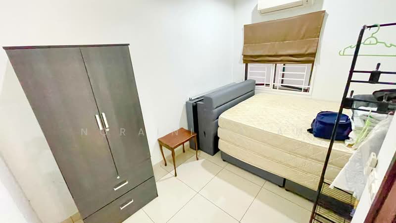 Kondominium untuk Dijual di Oasis 1 - Noraini Dahan - Bedroom - PropertyGuru.com.my