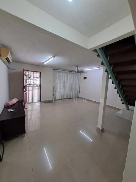 Rumah Teres 2-Tingkat untuk Dijual di Taman Melawati (Ulu Kelang) - Eddie Chan - Living Room - PropertyGuru.com.my