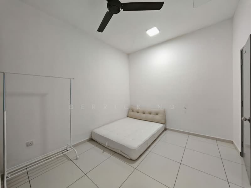 Rumah Teres 2 Tingkat untuk Dijual di Taman Mutiara Rini (Skudai) - Derrick Ng - Bedroom - PropertyGuru.com.my
