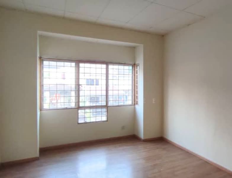 Rumah Teres 2 Tingkat untuk Dijual di Bandar Putra Permai (Seri Kembangan) - Danny Lee - Interior - PropertyGuru.com.my