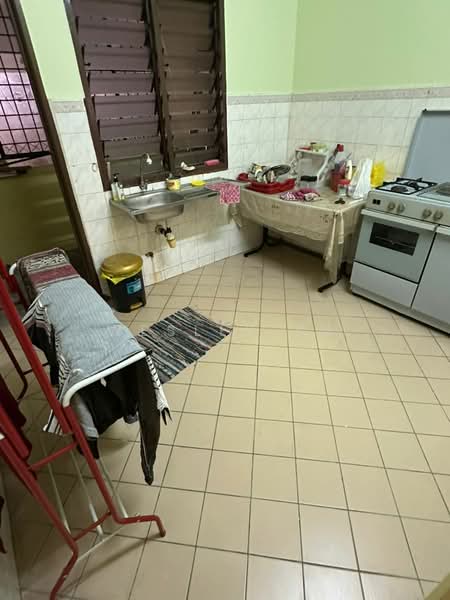 Condominium for Rent at Vista Komanwel A - Wesley Fu - Kitchen - PropertyGuru.com.my