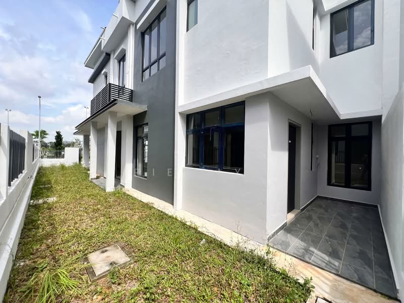 Bungalow for Sale in Johor Bahru (Johor) - Pier Lye - PropertyGuru.com.my