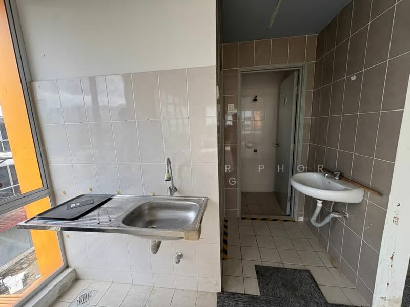 Kedai / Pejabat untuk Disewa di Setia Alam (Selangor) - Jack Khor Phor Jiing - Bathroom - PropertyGuru.com.my