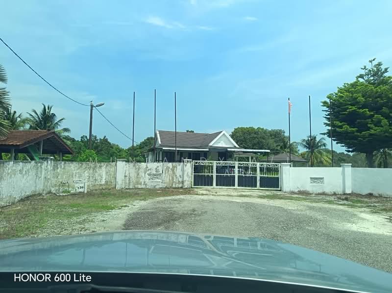 Agricultural Land for Sale in Kuala Linggi (Melaka) - Muniandy A/L Ayannan - Exterior - PropertyGuru.com.my