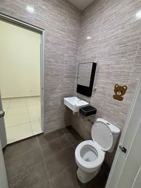 Rumah Teres 2 Tingkat untuk Disewa di Taman Sutera Utama (Skudai) - Jessy Koh - Bathroom - PropertyGuru.com.my