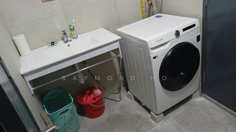 Servis Apartment untuk Disewa di Aera Residence - Raymond Ho - Bathroom - PropertyGuru.com.my