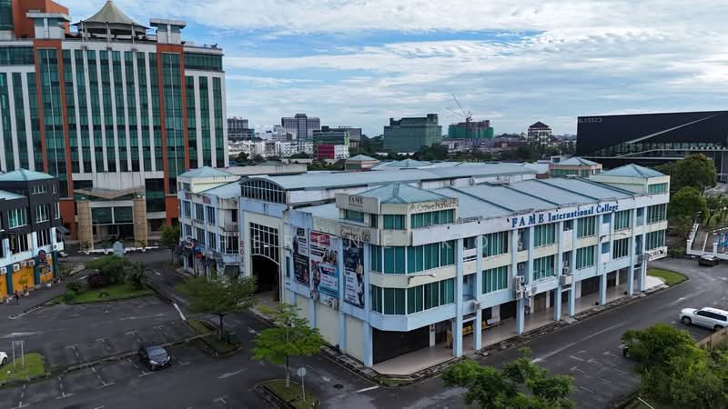 Kedai untuk Dijual di Kuching (Sarawak) - Sherene Kok - Exterior - PropertyGuru.com.my