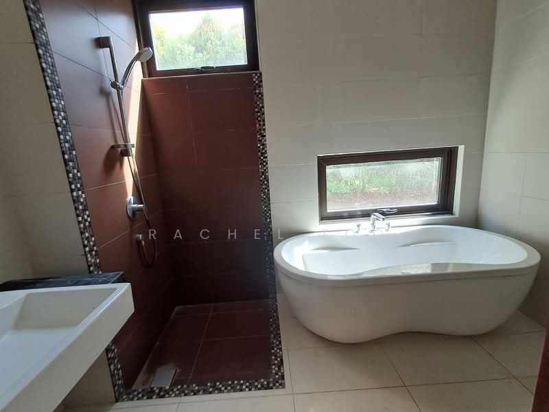 Rumah Banglo untuk Dijual di Ampang Jaya (Ampang) - Rachel Too - Bathroom - PropertyGuru.com.my