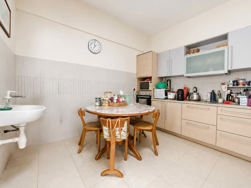 Kondominium untuk Dijual di Bayswater Resort Condominium - May Chiam Khooi Bee - Kitchen - PropertyGuru.com.my