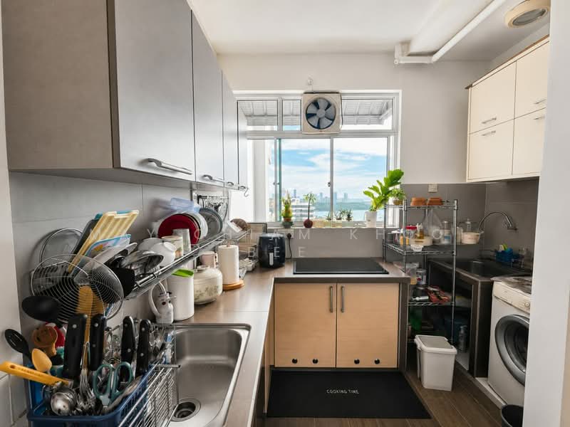 Kondominium untuk Dijual di Bayswater Resort Condominium - May Chiam Khooi Bee - Kitchen - PropertyGuru.com.my