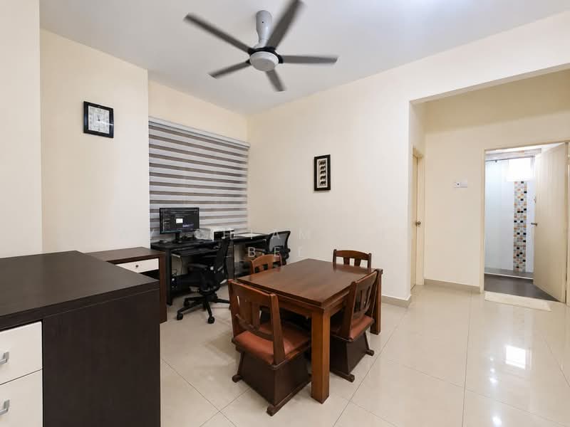 Kondominium untuk Dijual di Bayswater Resort Condominium - May Chiam Khooi Bee - Study - PropertyGuru.com.my